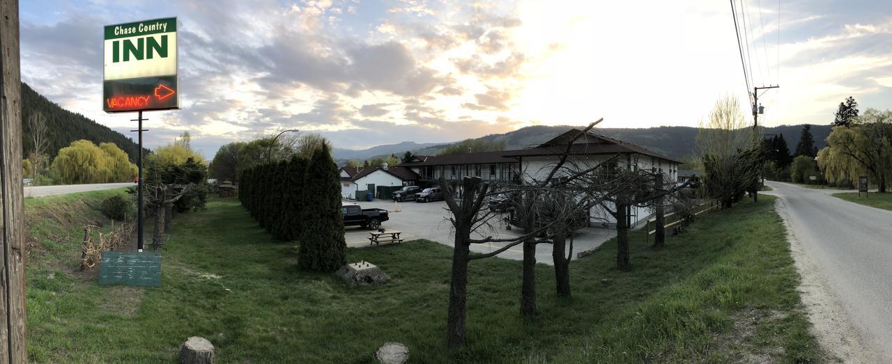 Chase Country Inn 외부 사진