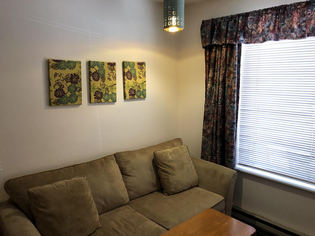 Chase Country Inn 외부 사진