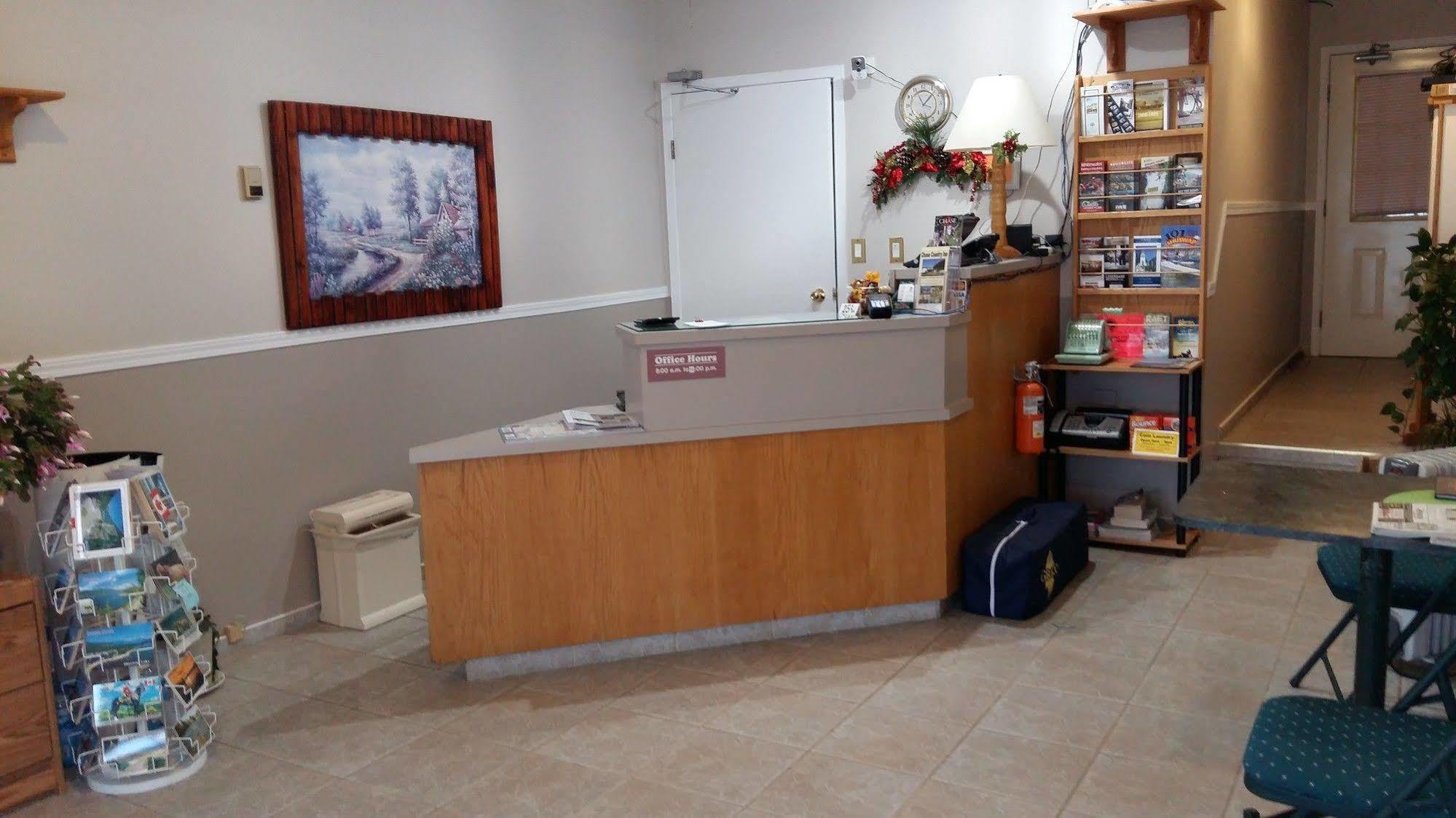 Chase Country Inn 외부 사진
